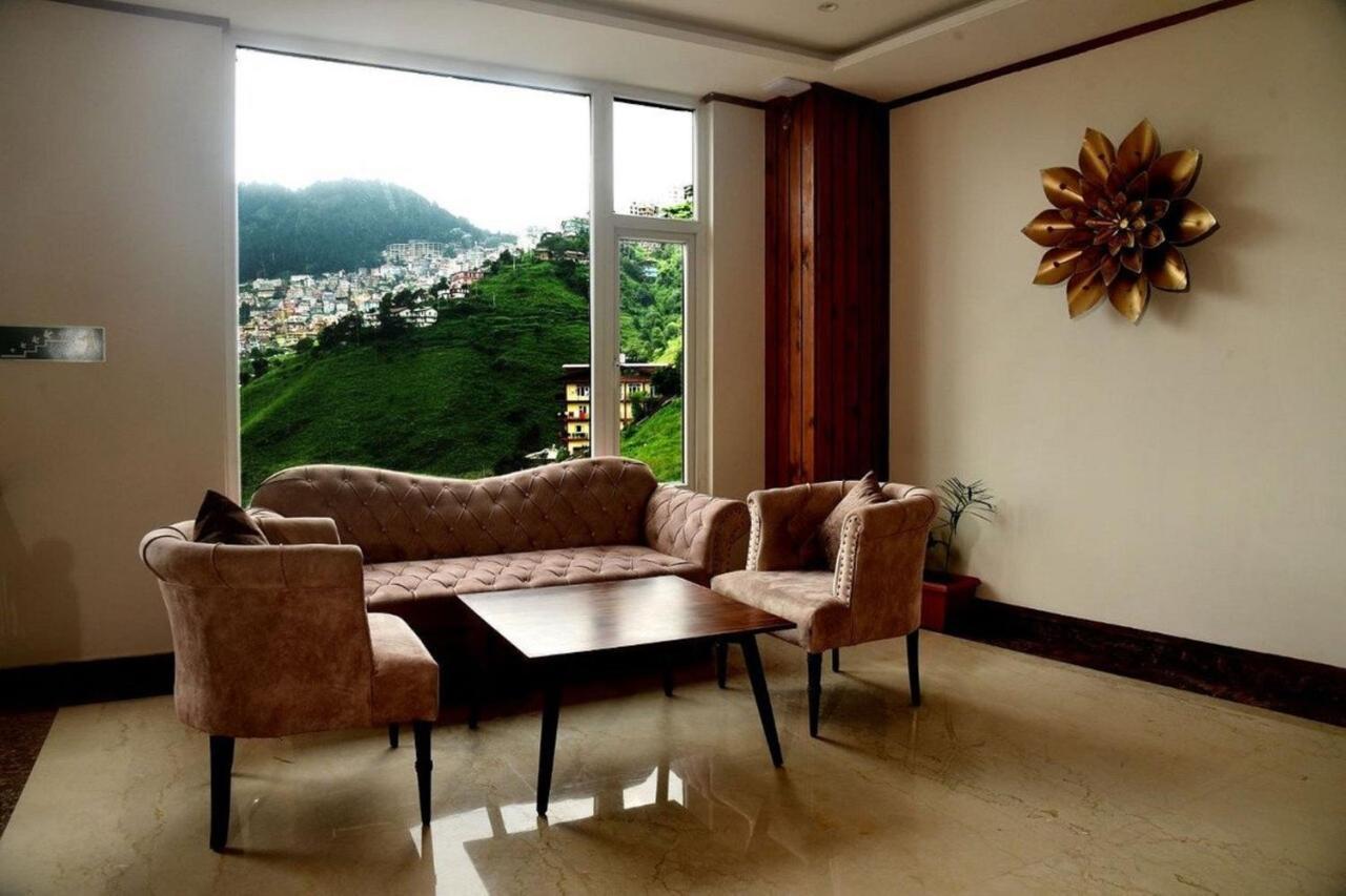 The Orchid Shimla Ξενοδοχείο Εξωτερικό φωτογραφία